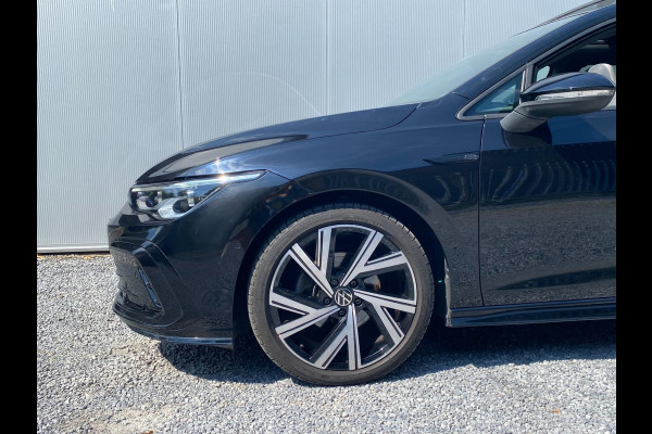 Volkswagen GOLF Variant R-Line 1.5 eTSI 150 PK DSG|Panorama|LED Matrix IQ |Navigatie|Travel Assist|Stoel & Stuurwiel verwarming |