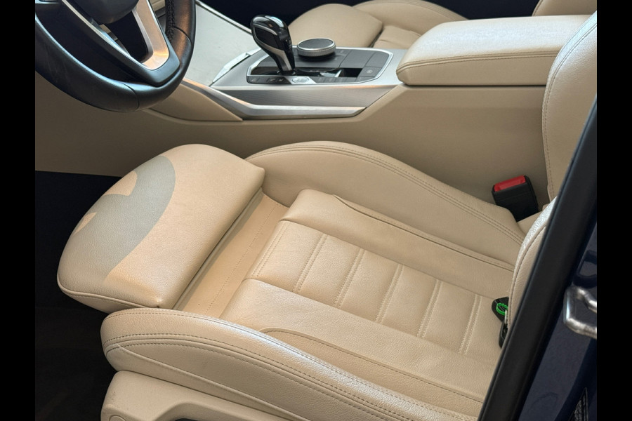 BMW 3-serie 330e 258PK Sport Edition Leder|Sfeer|LED|Dealer Onderhouden