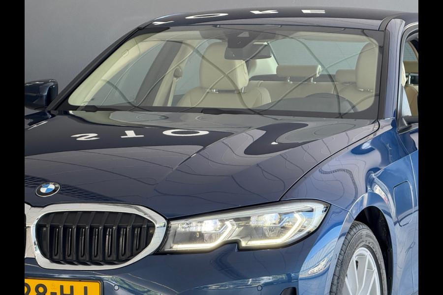 BMW 3-serie 330e 258PK Sport Edition Leder|Sfeer|LED|Dealer Onderhouden