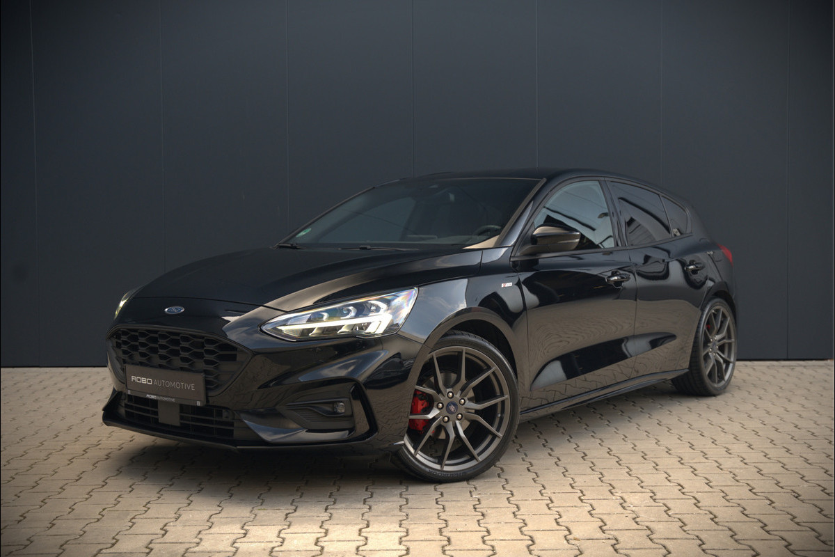 Ford Focus 1.5 EcoBoost ST Line Business | Stoelverwarming | Stuurverwarming | Automaat | Navigatie | Camera | Apple Carplay | Cruise Control | Keyless | LED | PDC | Ford Focus 1.5 EcoBoost ST Line Business | Stoelverwarming | Stuurverwarming | Automaat | Navigatie | Camera | Apple Carplay | Cruise Control | Keyless | LED | PDC |