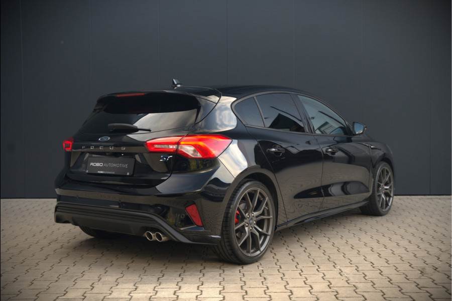 Ford Focus 1.5 EcoBoost ST Line Business | Stoelverwarming | Stuurverwarming | Automaat | Navigatie | Camera | Apple Carplay | Cruise Control | Keyless | LED | PDC |