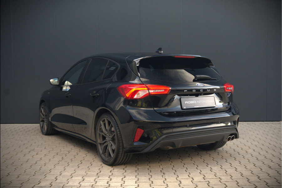 Ford Focus 1.5 EcoBoost ST Line Business | Stoelverwarming | Stuurverwarming | Automaat | Navigatie | Camera | Apple Carplay | Cruise Control | Keyless | LED | PDC |
