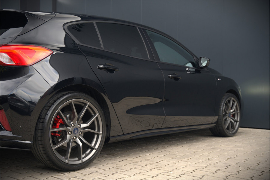Ford Focus 1.5 EcoBoost ST Line Business | Stoelverwarming | Stuurverwarming | Automaat | Navigatie | Camera | Apple Carplay | Cruise Control | Keyless | LED | PDC |