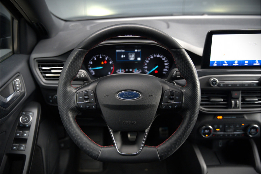 Ford Focus 1.5 EcoBoost ST Line Business | Stoelverwarming | Stuurverwarming | Automaat | Navigatie | Camera | Apple Carplay | Cruise Control | Keyless | LED | PDC |