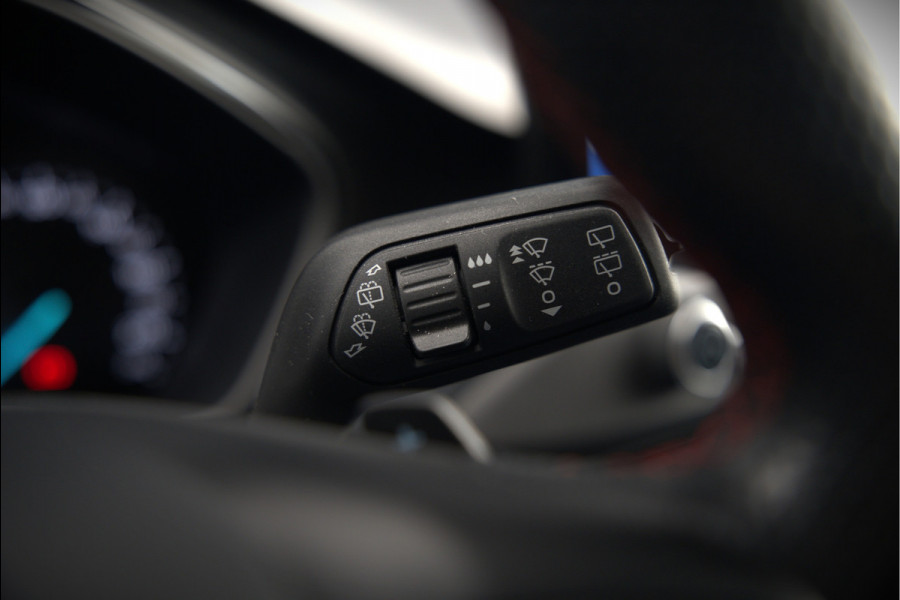 Ford Focus 1.5 EcoBoost ST Line Business | Stoelverwarming | Stuurverwarming | Automaat | Navigatie | Camera | Apple Carplay | Cruise Control | Keyless | LED | PDC |
