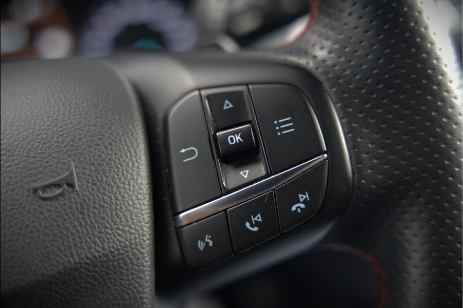 Ford Focus 1.5 EcoBoost ST Line Business | Stoelverwarming | Stuurverwarming | Automaat | Navigatie | Camera | Apple Carplay | Cruise Control | Keyless | LED | PDC |