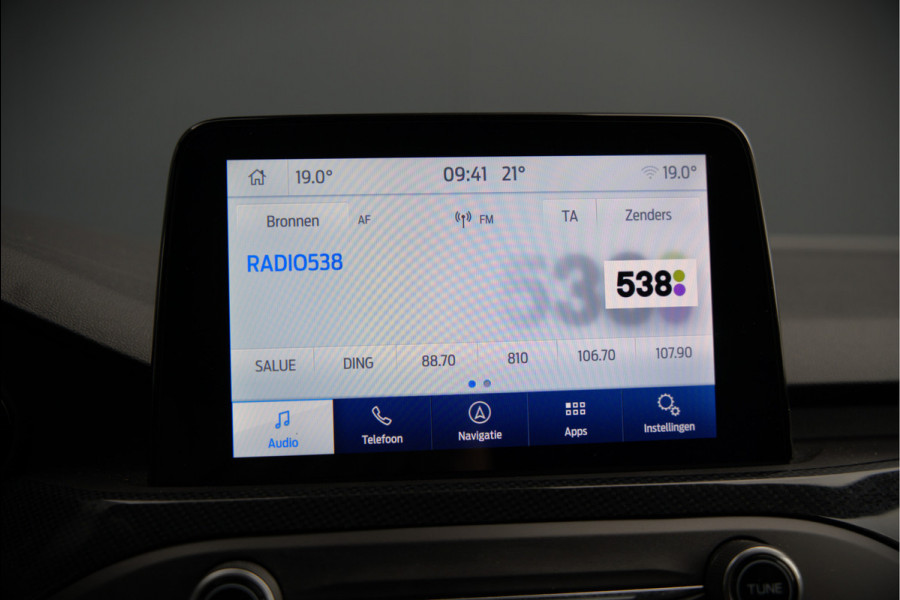 Ford Focus 1.5 EcoBoost ST Line Business | Stoelverwarming | Stuurverwarming | Automaat | Navigatie | Camera | Apple Carplay | Cruise Control | Keyless | LED | PDC |