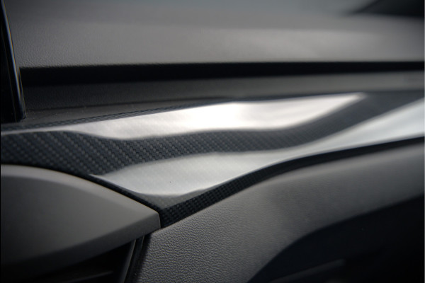 Ford Focus 1.5 EcoBoost ST Line Business | Stoelverwarming | Stuurverwarming | Automaat | Navigatie | Camera | Apple Carplay | Cruise Control | Keyless | LED | PDC |