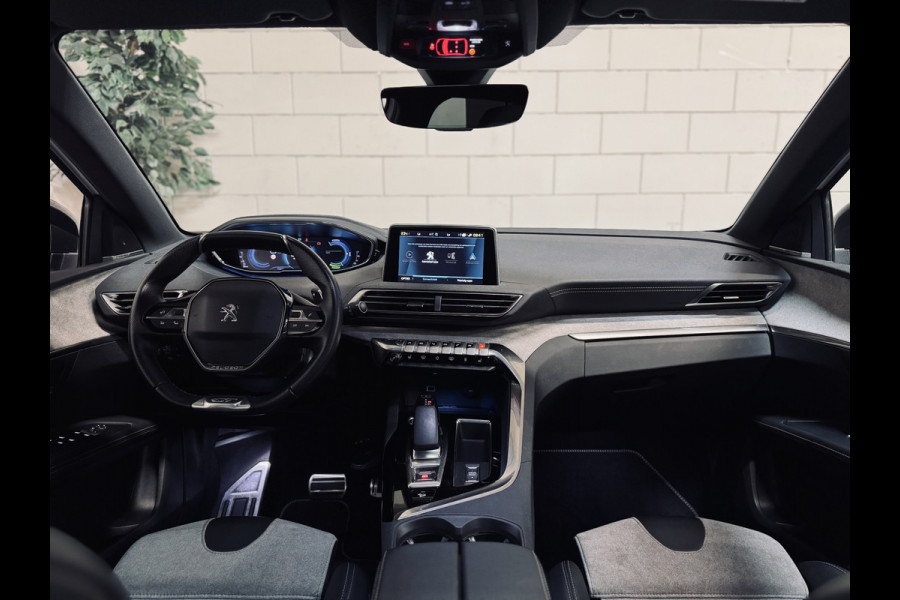 Peugeot 3008 1.6 HYbrid4 300 GT | 19" | Panorama | Focal | Adapt.Cruise
