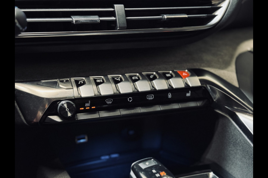 Peugeot 3008 1.6 HYbrid4 300 GT | 19" | Panorama | Focal | Adapt.Cruise
