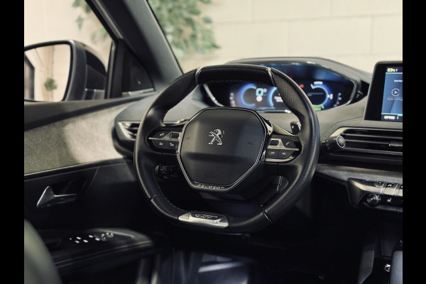 Peugeot 3008 1.6 HYbrid4 300 GT | 19" | Panorama | Focal | Adapt.Cruise