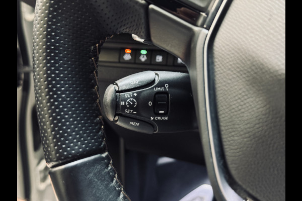 Peugeot 3008 1.6 HYbrid4 300 GT | 19" | Panorama | Focal | Adapt.Cruise