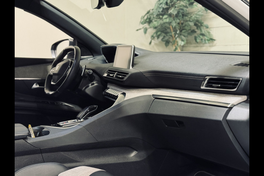 Peugeot 3008 1.6 HYbrid4 300 GT | 19" | Panorama | Focal | Adapt.Cruise