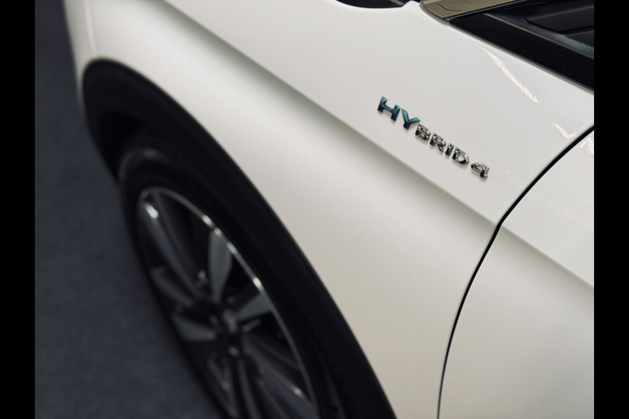 Peugeot 3008 1.6 HYbrid4 300 GT | 19" | Panorama | Focal | Adapt.Cruise