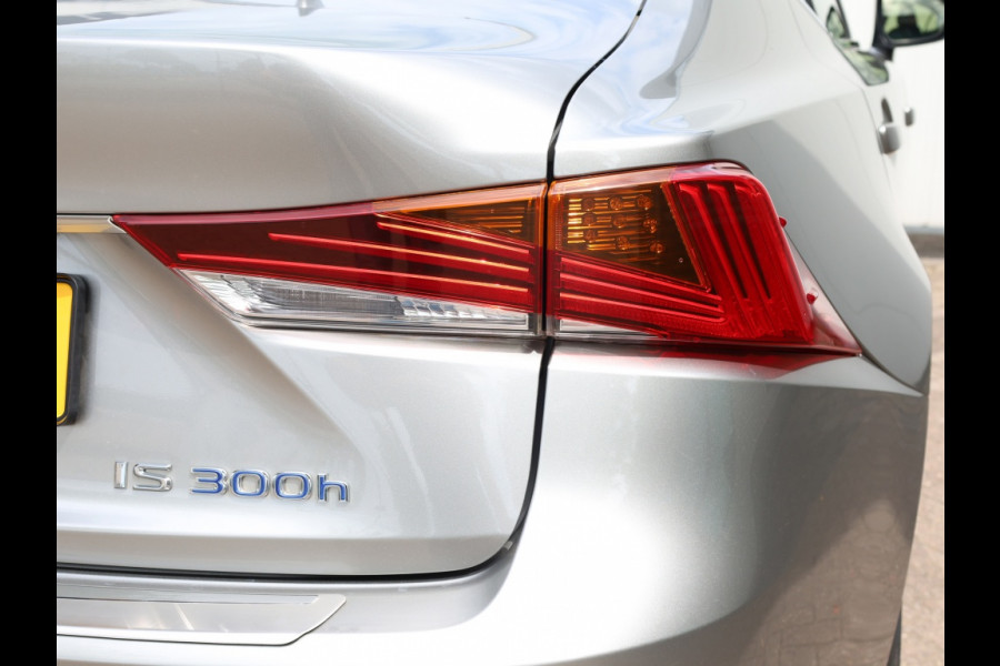 Lexus IS 300h Hybrid F-Sport Line | Mark Levinson | Schuifdak | Stoelvent