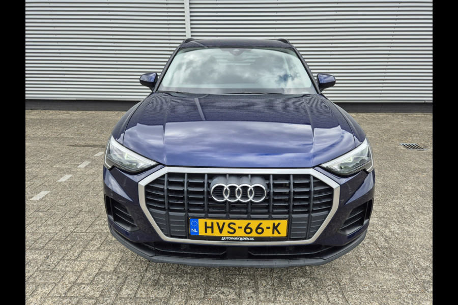 Audi Q3 45 TFSI e Advanced edition ,Navigatie/carplay/android,parksensoren,achteruitrijcamera,elecstoelen+verwarming.