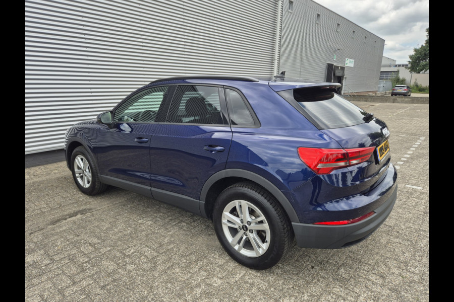 Audi Q3 45 TFSI e Advanced edition ,Navigatie/carplay/android,parksensoren,achteruitrijcamera,elecstoelen+verwarming.