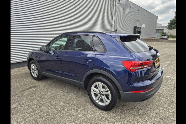 Audi Q3 45 TFSI e Advanced edition ,Navigatie/carplay/android,parksensoren,achteruitrijcamera,elecstoelen+verwarming.