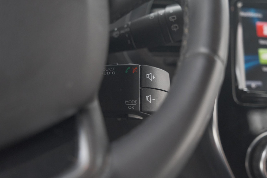 Renault Captur TCe 90 Intens | Trekhaak | Camera | Dodehoekdetectie | Navigatie