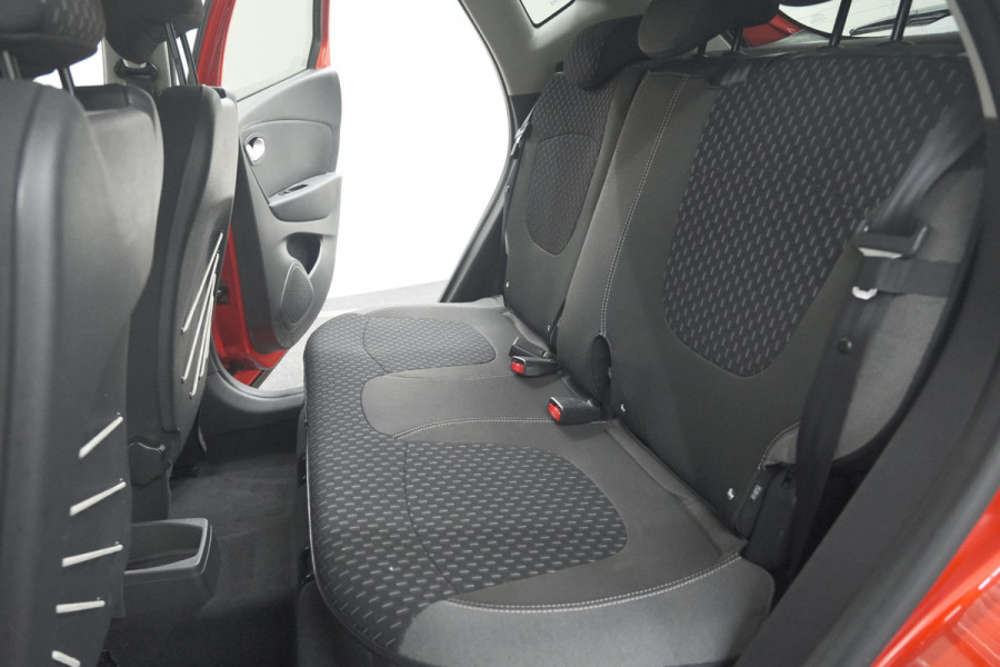 Renault Captur TCe 90 Intens | Trekhaak | Camera | Dodehoekdetectie | Navigatie