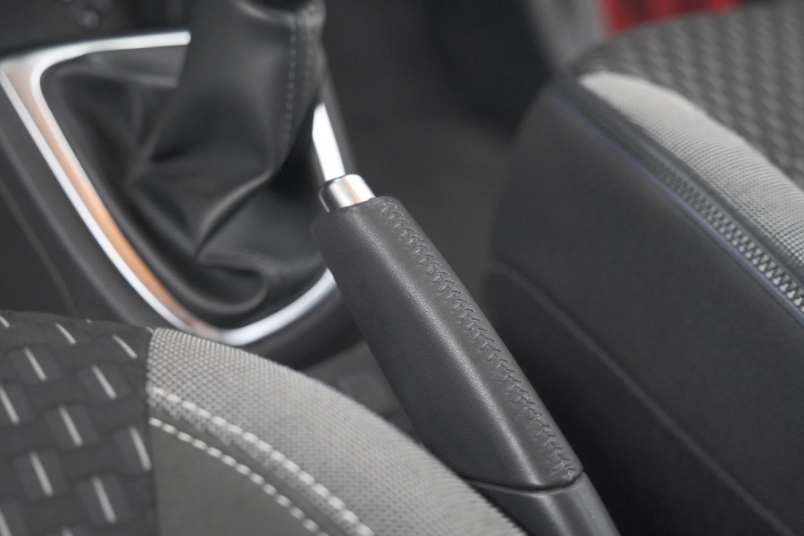 Renault Captur TCe 90 Intens | Trekhaak | Camera | Dodehoekdetectie | Navigatie