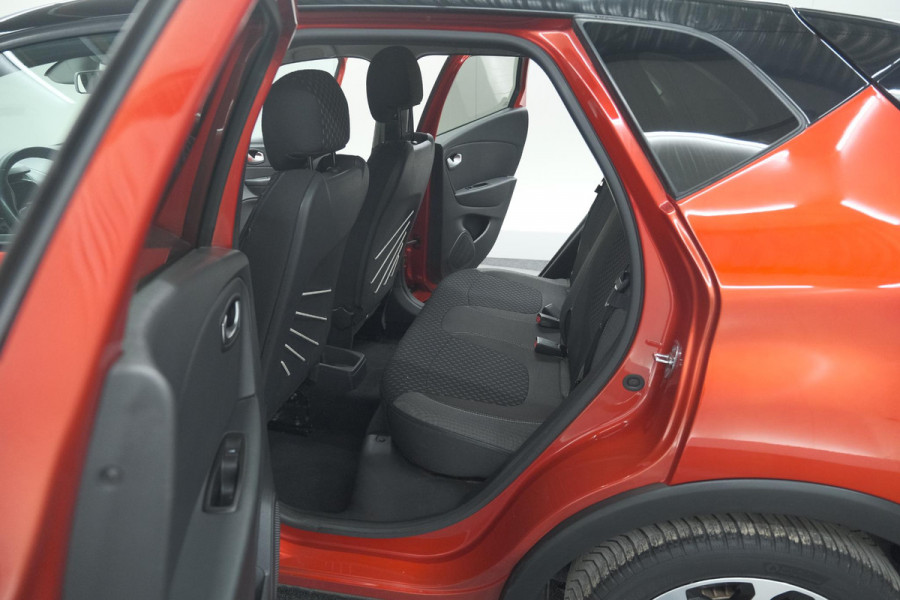 Renault Captur TCe 90 Intens | Trekhaak | Camera | Dodehoekdetectie | Navigatie