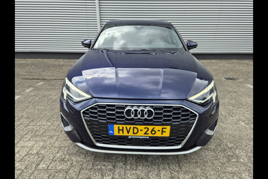 Audi A3 Sportback 40 TFSI e Advanced edition ,Vitueeldashbord,navigatie/camera.