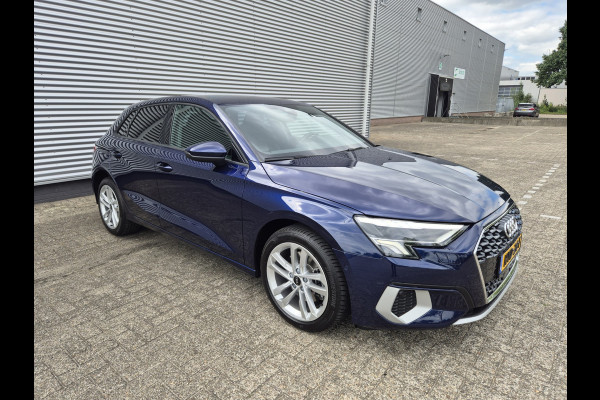 Audi A3 Sportback 40 TFSI e Advanced edition ,Vitueeldashbord,navigatie/camera.
