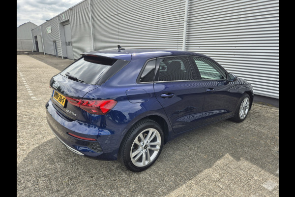 Audi A3 Sportback 40 TFSI e Advanced edition ,Vitueeldashbord,navigatie/camera.