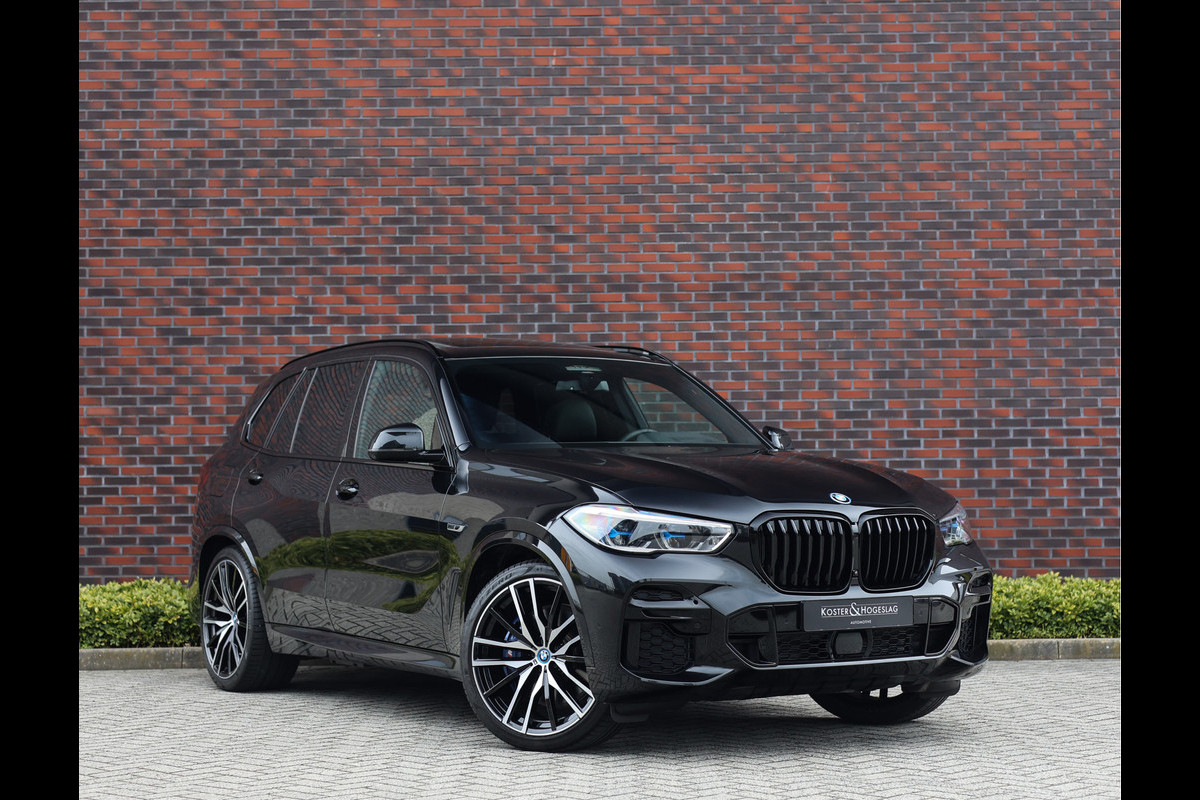 BMW X5 45e X-Drive | M-Sport - Pano - Laser - Trekhaak BMW X5 45e X-Drive | M-Sport - Pano - Laser - Trekhaak