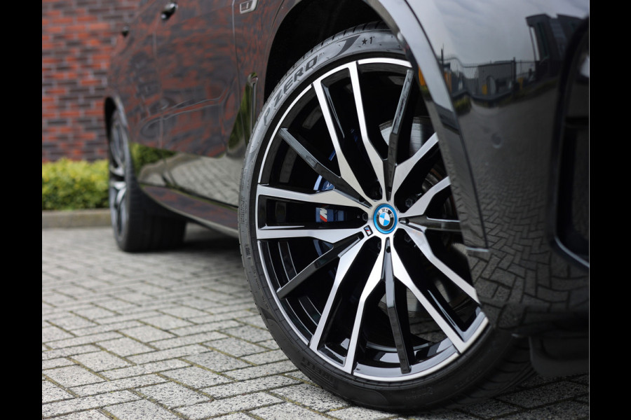 BMW X5 45e X-Drive | M-Sport - Pano - Laser - Trekhaak
