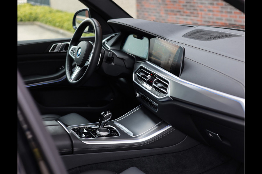 BMW X5 45e X-Drive | M-Sport - Pano - Laser - Trekhaak