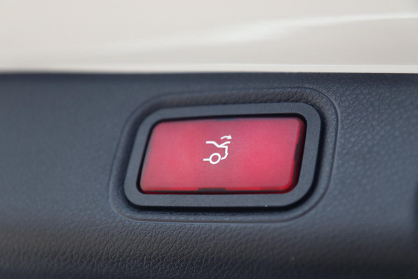 Mercedes-Benz E-Klasse AMG 63 S 4MATIC+ / PANO / BURMESTER / HUD / BOVAG / LUCHTVERING