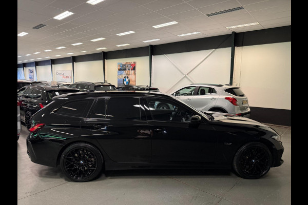 BMW 3 Serie Touring 320e SPORT 19'' NAVI/LED/DAB/CARPLAY/ECC/PDC/CRUISE/V-COCKPIT/LEDER///