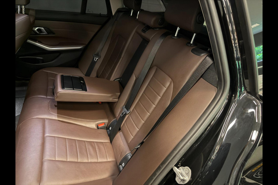 BMW 3 Serie Touring 320e SPORT 19'' NAVI/LED/DAB/CARPLAY/ECC/PDC/CRUISE/V-COCKPIT/LEDER///