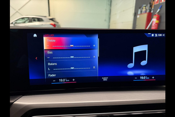 BMW 3 Serie Touring 320e SPORT 19'' NAVI/LED/DAB/CARPLAY/ECC/PDC/CRUISE/V-COCKPIT/LEDER///