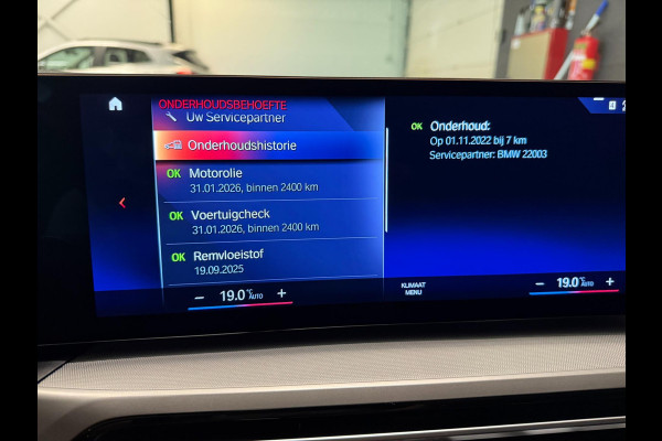 BMW 3 Serie Touring 320e SPORT 19'' NAVI/LED/DAB/CARPLAY/ECC/PDC/CRUISE/V-COCKPIT/LEDER///