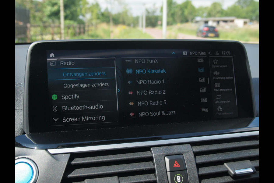BMW iX3 Executive 80 kWh | Panoramadak | NL-Auto | Camera |