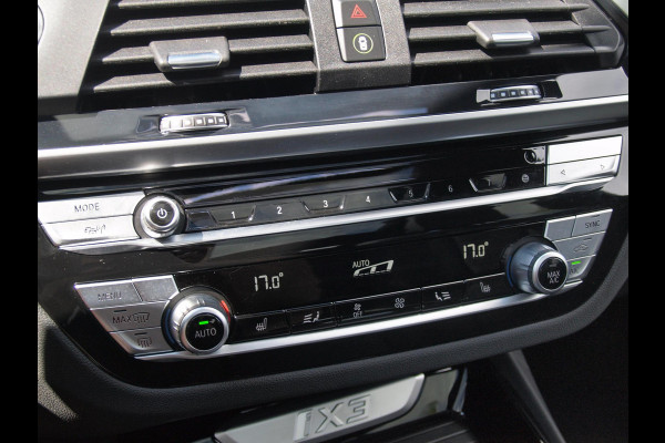 BMW iX3 Executive 80 kWh | Panoramadak | NL-Auto | Camera |