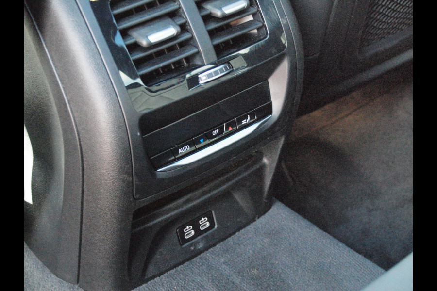 BMW iX3 Executive 80 kWh | Panoramadak | NL-Auto | Camera |