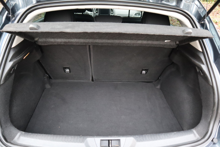Renault Mégane 1.3 TCe | Navi | 18 inch | Carplay |