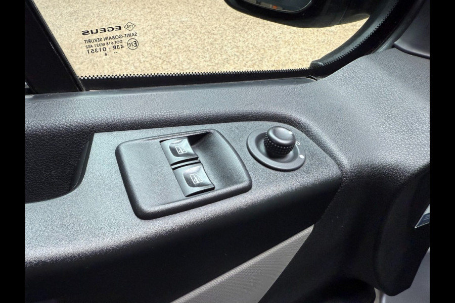 Renault Trafic 1.6 DCI Airco usb cruise control trekhaak pdc 3zits