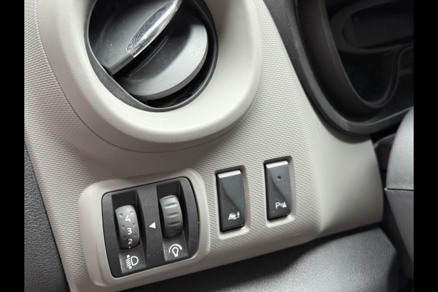 Renault Trafic 1.6 DCI Airco usb cruise control trekhaak pdc 3zits