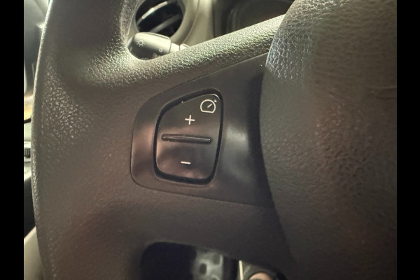 Renault Trafic 1.6 DCI Airco usb cruise control trekhaak pdc 3zits