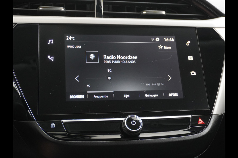 Opel Corsa 1.2I 101PK 5Drs Autom.8 Apple Carplay Android Airco Navi* Cruise control Pdc DAB Auto Stuurverwarming Regen-Lichtsensor Edition Schakelflippers Led Lmv 16" ESP Edition+ Pakket Spoorassistent Bluetooth Verkeersbord detectie 1.065kg  Nieuwprijs €29.236,-