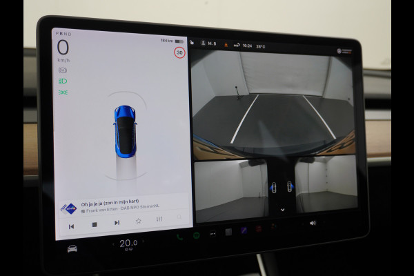 Tesla Model 3 RWD SR+ 60kWh 325PK FSD 3-Computer 18" AutoPilot Leder PanoDak Adaptive-Cruise Lmv Camera's Elektr.-Stuur+Stoelen+Spiegels+Geheu Navi LED Comfortstoelen ACC DAB Voorverwarmen interieur via App Keyless via Telefoonsleutel One-Pedal-Drive Origineel Nederlandse auto tot 11kw laden thuis! 1.584kg licht! Accu Garantie tot 02-06-2028/160.000km