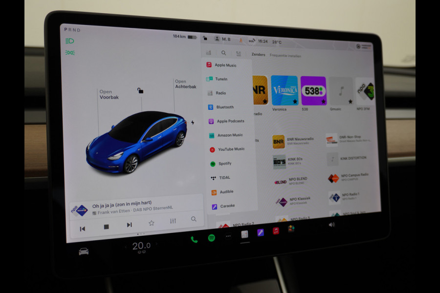 Tesla Model 3 RWD SR+ 60kWh 325PK FSD 3-Computer 18" AutoPilot Leder PanoDak Adaptive-Cruise Lmv Camera's Elektr.-Stuur+Stoelen+Spiegels+Geheu Navi LED Comfortstoelen ACC DAB Voorverwarmen interieur via App Keyless via Telefoonsleutel One-Pedal-Drive Origineel Nederlandse auto tot 11kw laden thuis! 1.584kg licht! Accu Garantie tot 02-06-2028/160.000km