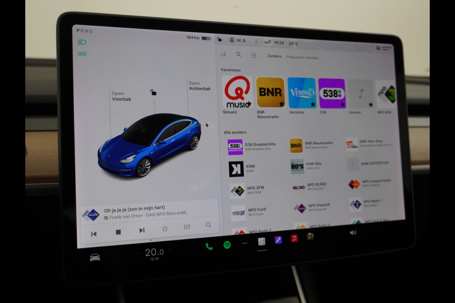 Tesla Model 3 RWD SR+ 60kWh 325PK FSD 3-Computer 18" AutoPilot Leder PanoDak Adaptive-Cruise Lmv Camera's Elektr.-Stuur+Stoelen+Spiegels+Geheu Navi LED Comfortstoelen ACC DAB Voorverwarmen interieur via App Keyless via Telefoonsleutel One-Pedal-Drive Origineel Nederlandse auto tot 11kw laden thuis! 1.584kg licht! Accu Garantie tot 02-06-2028/160.000km