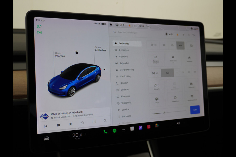 Tesla Model 3 RWD SR+ 60kWh 325PK FSD 3-Computer 18" AutoPilot Leder PanoDak Adaptive-Cruise Lmv Camera's Elektr.-Stuur+Stoelen+Spiegels+Geheu Navi LED Comfortstoelen ACC DAB Voorverwarmen interieur via App Keyless via Telefoonsleutel One-Pedal-Drive Origineel Nederlandse auto tot 11kw laden thuis! 1.584kg licht! Accu Garantie tot 02-06-2028/160.000km