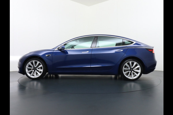 Tesla Model 3 RWD SR+ 60kWh 325PK FSD 3-Computer 18" AutoPilot Leder PanoDak Adaptive-Cruise Lmv Camera's Elektr.-Stuur+Stoelen+Spiegels+Geheu Navi LED Comfortstoelen ACC DAB Voorverwarmen interieur via App Keyless via Telefoonsleutel One-Pedal-Drive Origineel Nederlandse auto tot 11kw laden thuis! 1.584kg licht! Accu Garantie tot 02-06-2028/160.000km